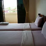 Tassanee Garden Lodge